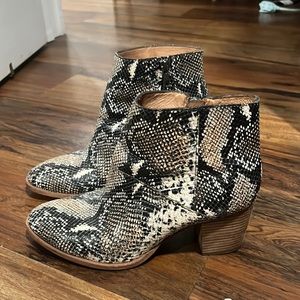 Madewell Rosie Ankle Boot Snake Embossed
